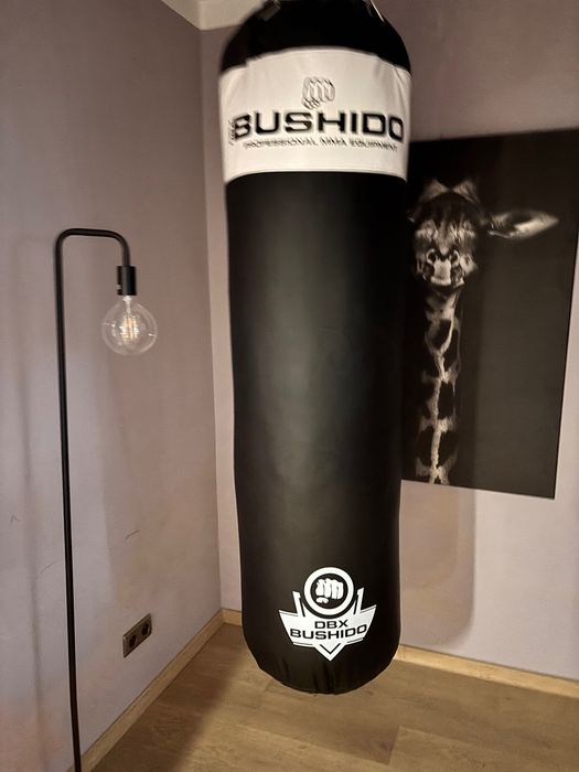 Worek bokserski DBX Bushido – treningowy, czarno-biały
