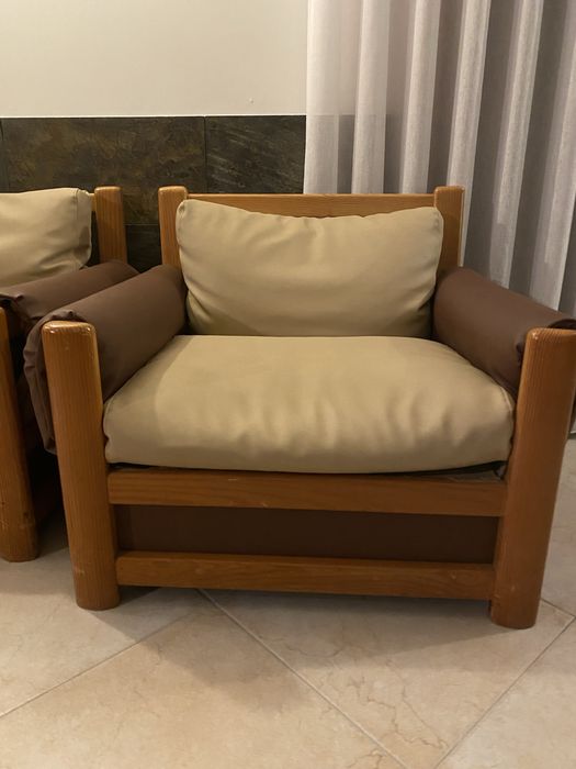 Poltronas em pele