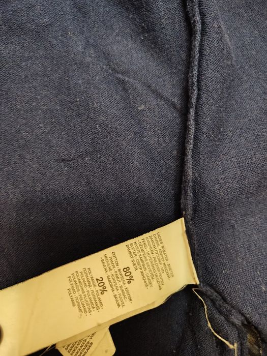 Granatowy sweter sweterek zapinany na guziki