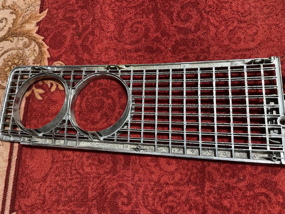 Продам решітку ваз 2103