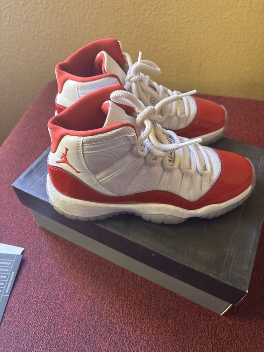 Jordan 11 cherry