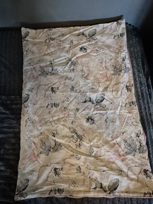 Sprzedam rzeczy niemowlęce