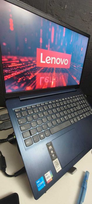 Notebook Lenovo seminovo i5 11º geração, 16GB Ram, 512GB  NVME Perfeito Trabalhos, Estudos e Alguns Jogos