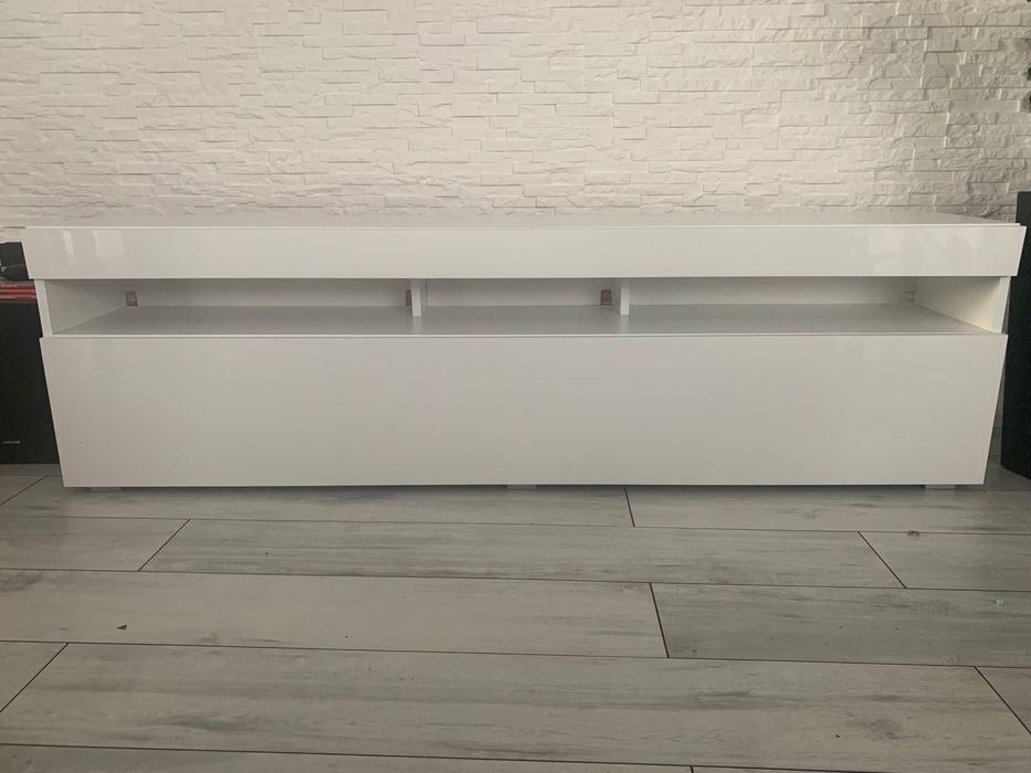Szafka pod tv  180