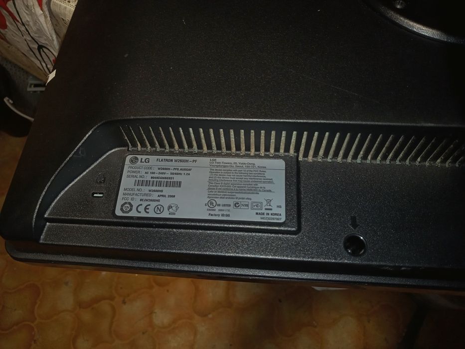 Monitor/Tv Lg Flatron W2600 H z podstawą(stan nieznany)