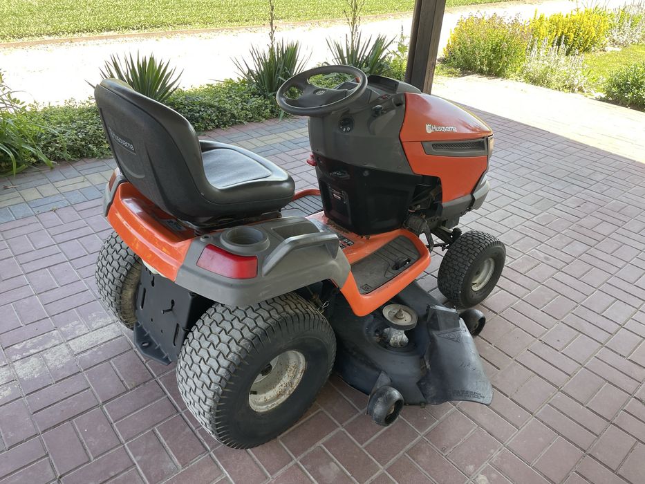 Mocny Traktorek Kosiarka Husqvarna YTH2454T V2 24KM Briggs 130cm tempomat hydro