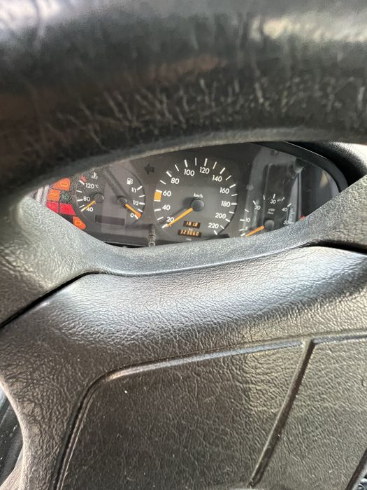 Mercedes-Benz C220d