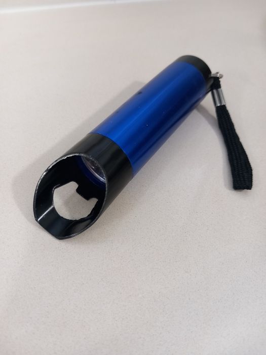 Lanterna Portátil LED