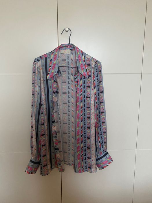 Camisa multicolor acetinada