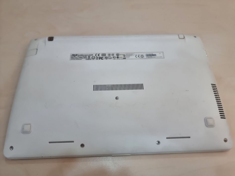 Asus X200CA  11,6 дюйма. Бу/робочий