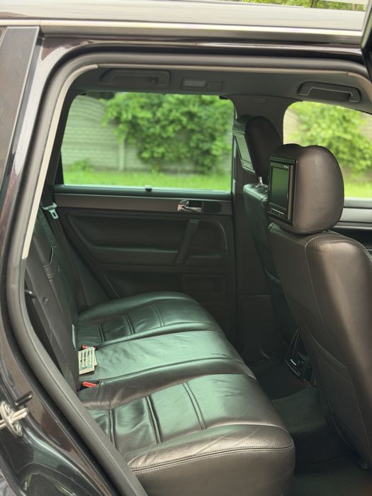 Volkswagen Touareg рестайлинг 3.0 дизель на пружинах