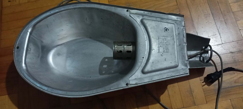 Mocna lampa uliczna MESKO