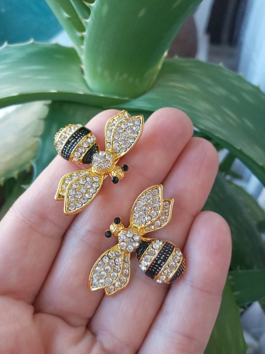 Брошка нова. Сережки. Лебідь. Бджілка