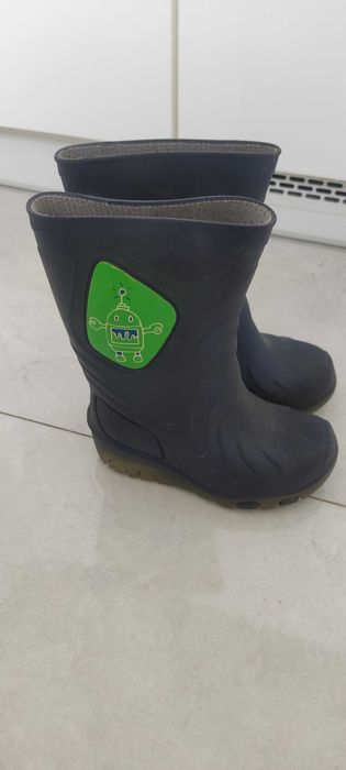 Oddam chłopięce kalosze