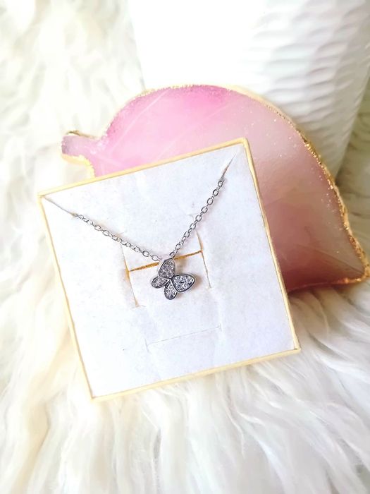 Nowy srebrny próby 925 delikatny łańcuszek motylek