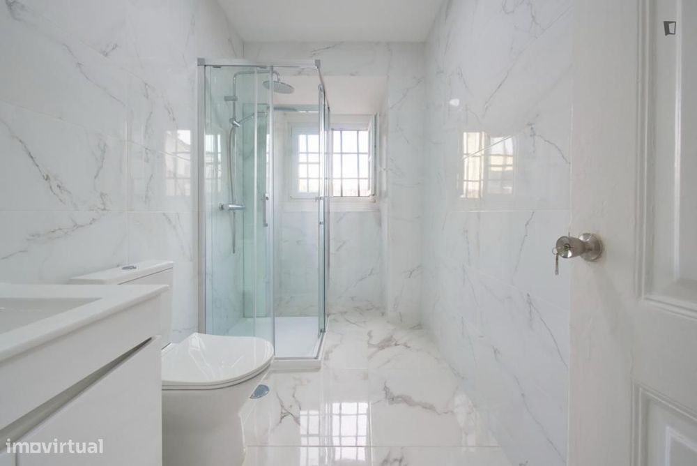 Quarto - localizado em Chiado Lisbon