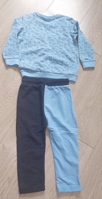 Nowy dres dla chlopca r. 92