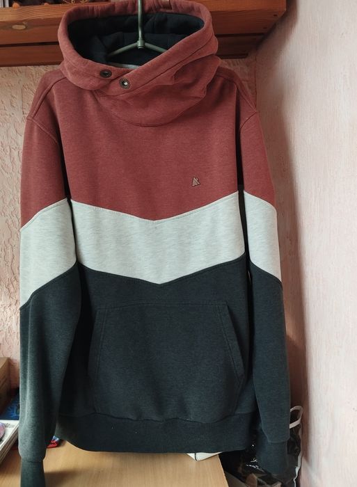 Толстовка немецкого бренда  ALIFE and KICKIN