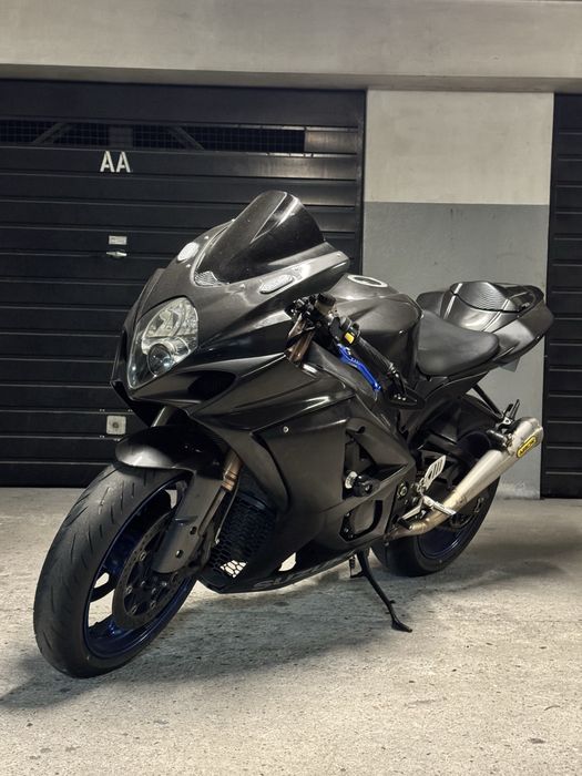 Suzuki GSXR 1000 K8