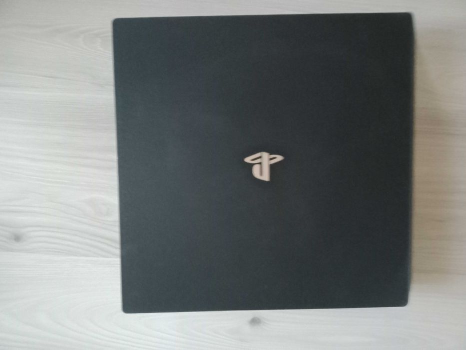 Приставка Sony PS4pro на 1tb