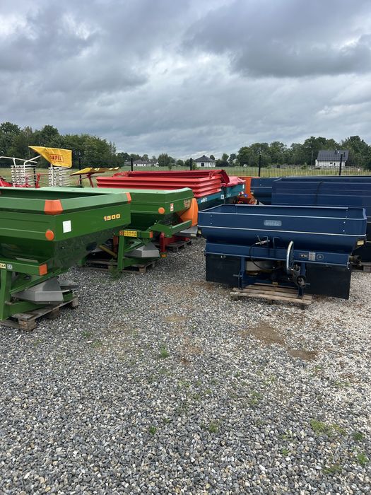 Rozsiewacz sulky , amazone za m , 1500l,