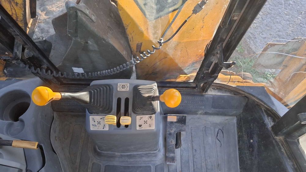 Jcb 3cx ano 2001