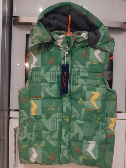 Nowy bezrękawnik ocieplany na 158cm wzrostu