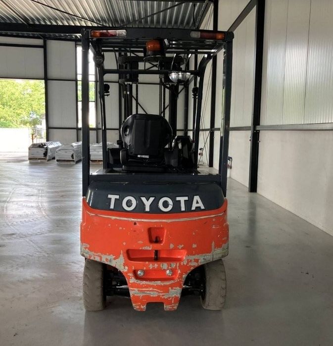 Empilhador toyota 3.5t