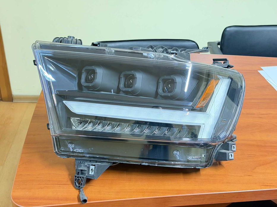 LED фари Ram 1500 2019-2024