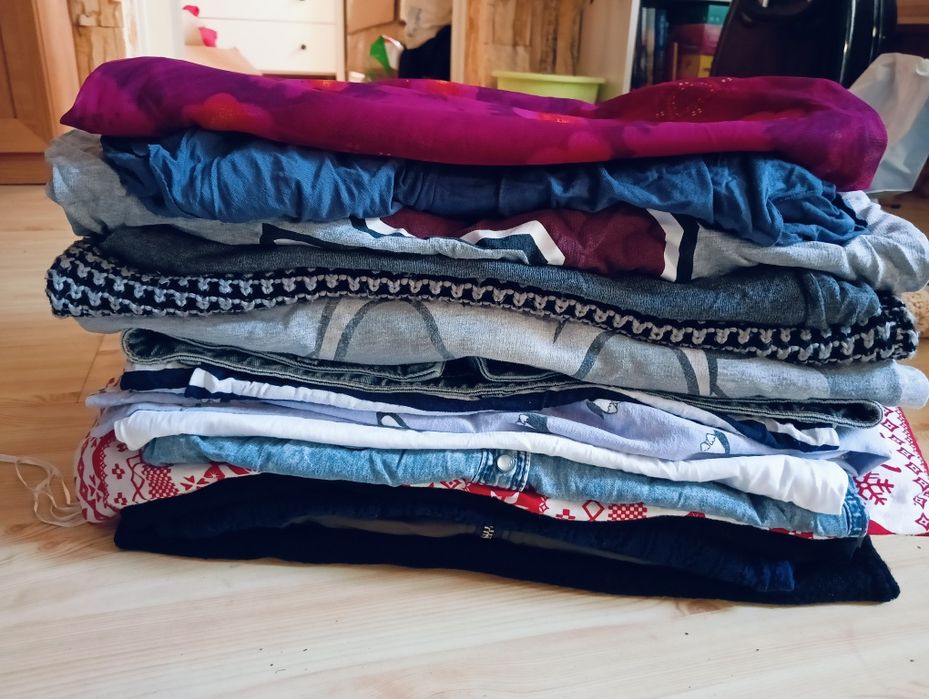 paczka ubrań r S 16 sztuk, cena za całość!