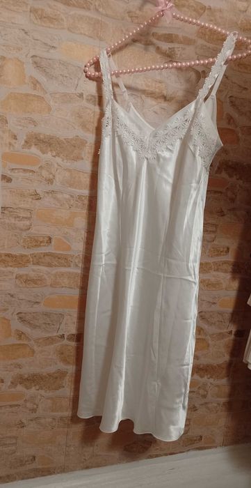 (38/40) (M/L) Ekskluzywna, biała halka z Londynu