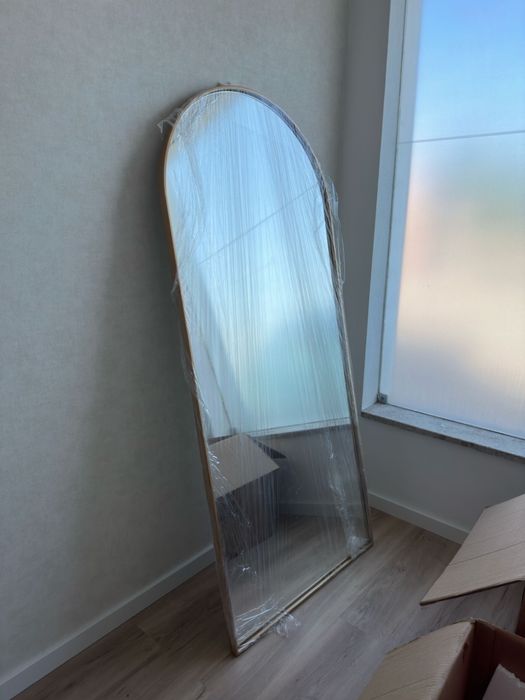 Varios artigos de mobiliario artistico