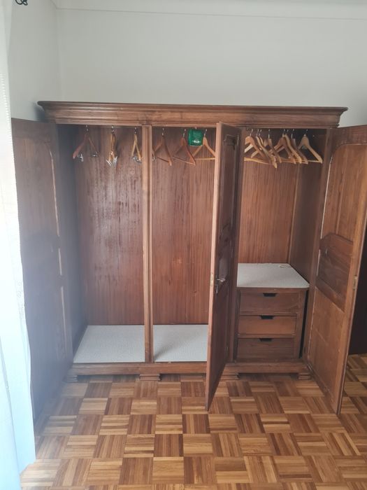 Roupeiro de 3 portas