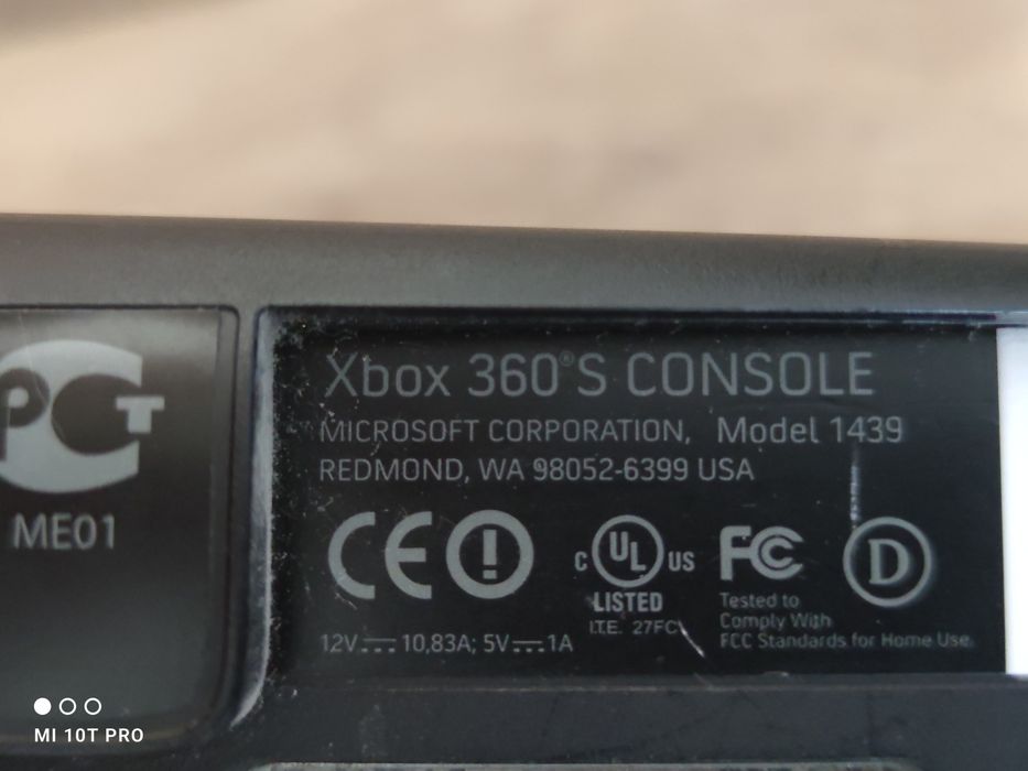 Xbox 360 Slim 2 геймпада Freeboot / Фрибут + Игры