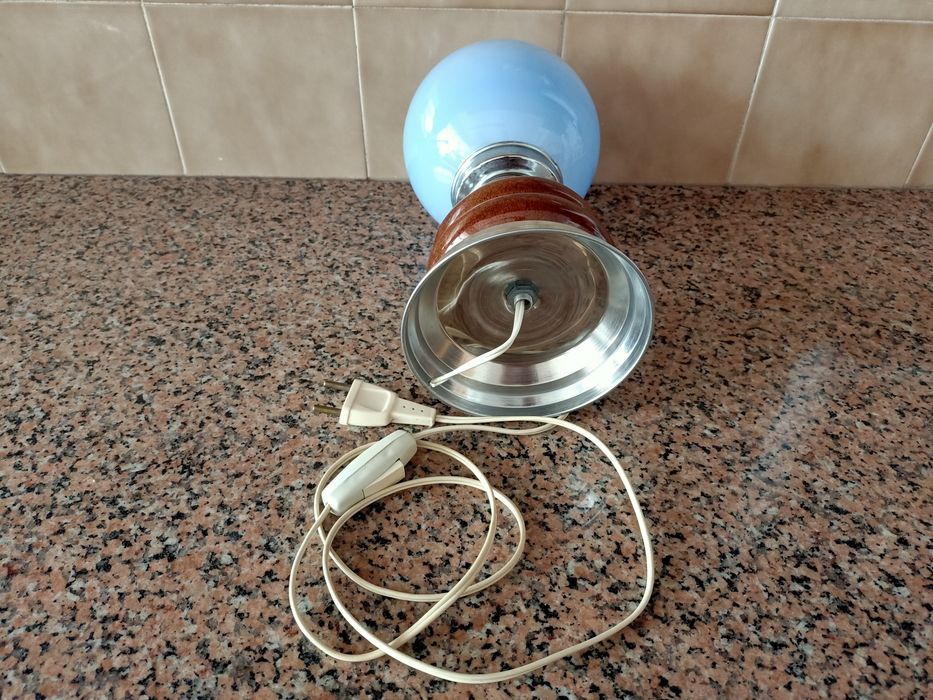 Candeeiro luminária de mesa abajur lâmpada luz casa quarto apartamento vivenda carro cozinha escritório gabinete.