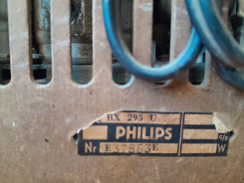 Rádio Philips a válvulas anos 50