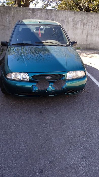 Vendo carro com problemas mecânicos.