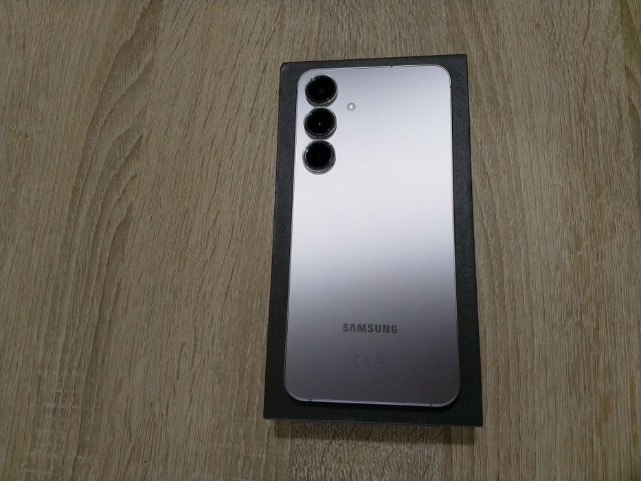 Samsung S25 + plus  512GB garantia