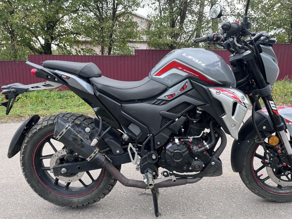 Продається Ліфан SR 220