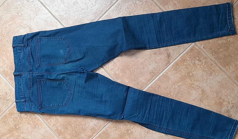 calças em bom estado n 36 e 38