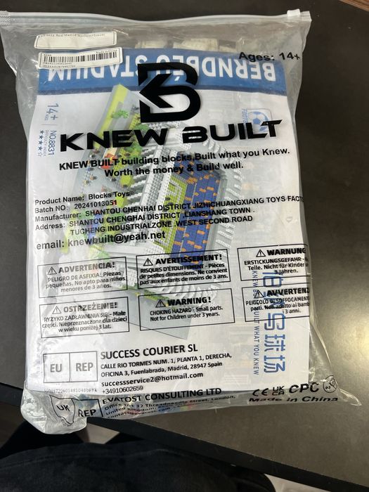 Stadion Real Madryt – model z klocków (NOWY, nieotwierany)