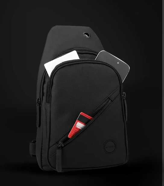 Bolsa/ Mala tiracolo Preta Impermeável