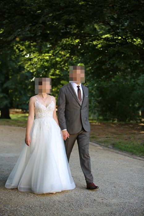 Suknia ślubna w rozmiarze M/L
