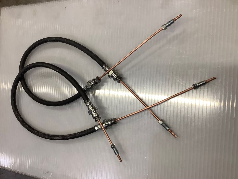 Шланги гідравлічного зчеплення, ремонтуємо, виготовляємо по зразкам.