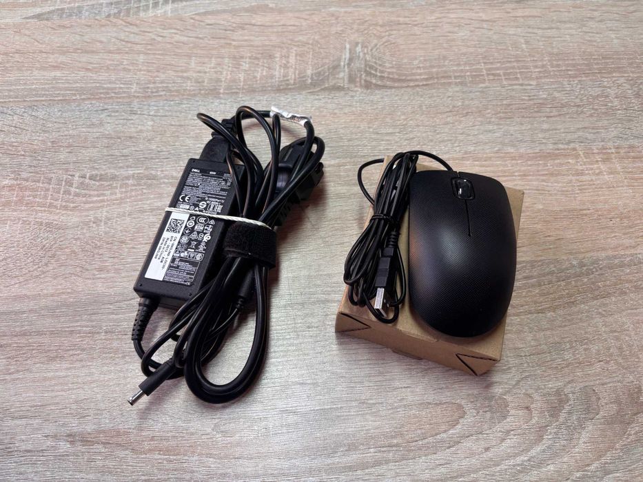 Laptop Dell Precision 3520 - i7-7700HQ, 16GB ram, NVIDIA, SSD