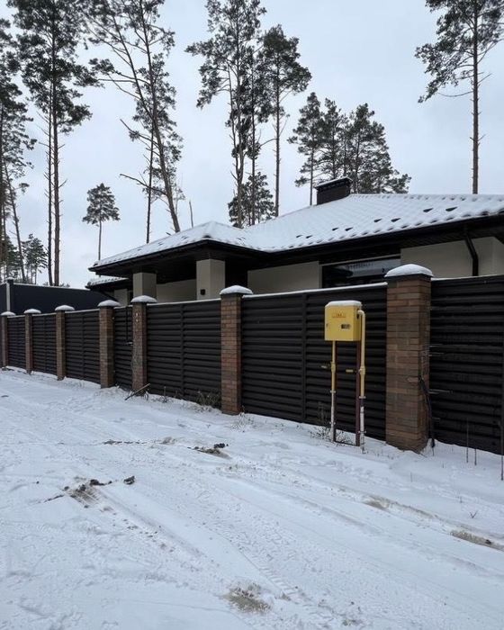 Одноповерховий будинок 130 м2 в соснах. Лісова Буча елітний район.