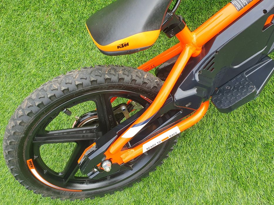 Bicicleta eléctrica Stacyc 16edrive KTM Factory