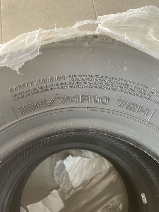 2 pneus 165/70R10