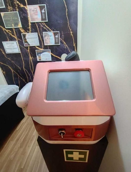Máquina de depilação a laser de diodo com gelo
