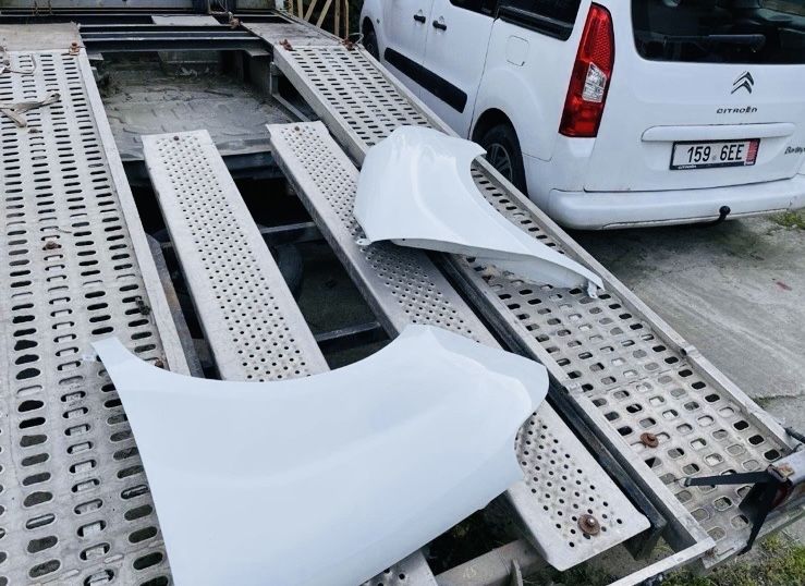 мото Переднє крило Fiat Doblo 09-14 Opel Combo 12-18інші мото